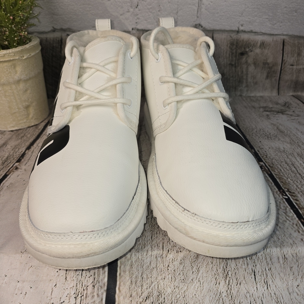 UGG NEUMEL CHOPD CHUKKA ANKLE BOOT WHITE LEATHER MENS SIZE 9 EUC - Picture 3 of 10